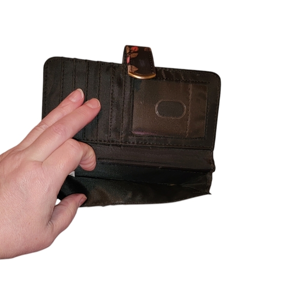 Floral Black Wallet - Picture 5 of 6